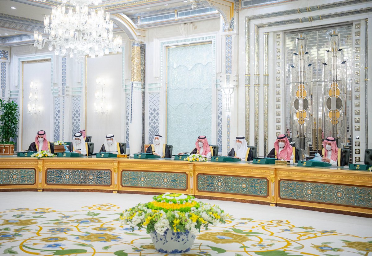 Badermasaker's tweet image. #خادم_الحرمين_الشريفين يرأس جلسة #مجلس_الوزراء في جدة.