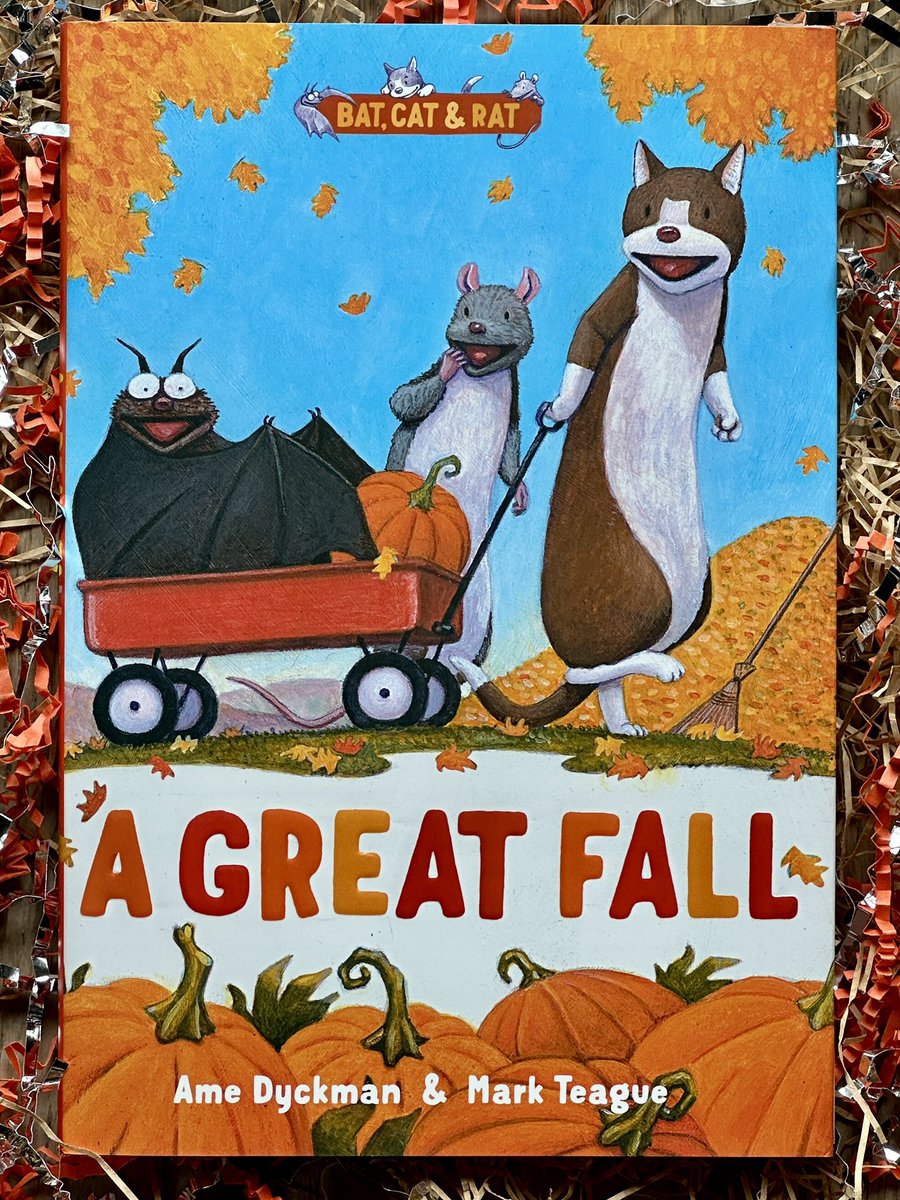Ame Dyckman✨ (@amedyckman) on Twitter photo 🎉📖🎂!
HAPPY #BOOKBIRTHDAY to:
BAT, CAT & RAT #4:
🍂🎃A GREAT FALL🎃🍂
📝 by me
🎨 by #MarkTeague
Beach Lane Books, <a href="/SimonKIDS/">Simon Kids</a>!
In 3 1/2 short stories, 🦇, 🐈, & 🐀:
Rake leaves 🍂🍁
Play a l’il prank 😈😂
Pick pumpkins 🎃
Make costumes🧵🪡
MORE!
Everywhere TODAY! #kidlit 🎉📖🎂!
HAPPY #BOOKBIRTHDAY to:
BAT, CAT & RAT #4:
🍂🎃A GREAT FALL🎃🍂
📝 by me
🎨 by #MarkTeague
Beach Lane Books, <a href="/SimonKIDS/">Simon Kids</a>!
In 3 1/2 short stories, 🦇, 🐈, & 🐀:
Rake leaves 🍂🍁
Play a l’il prank 😈😂
Pick pumpkins 🎃
Make costumes🧵🪡
MORE!
Everywhere TODAY! #kidlit