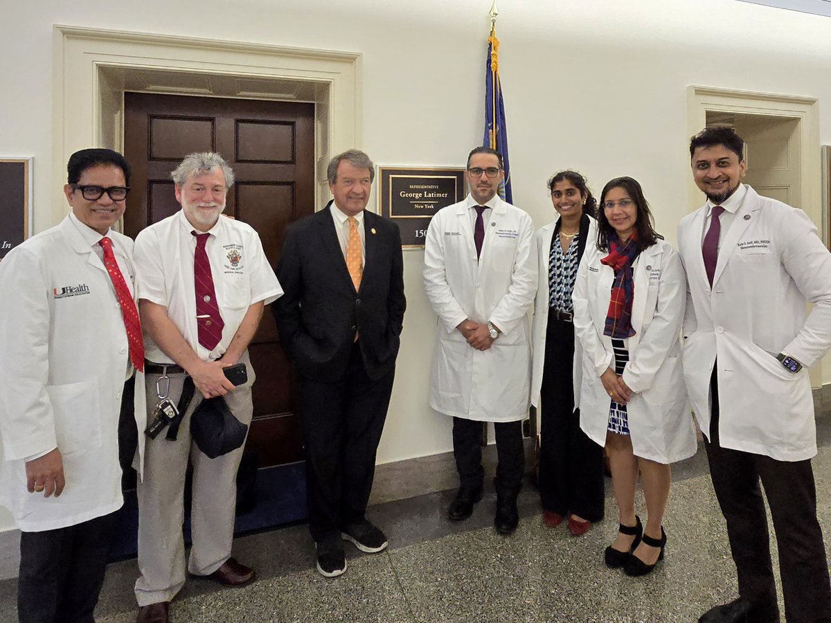dyavagal's tweet photo. Big news from Washington D.C.! 🚀
Our #MissionThrombectomy initiative, a national and global effort by the Society of Vascular and Interventional Neurology (SVIN), is pushing to make emergency thrombectomy surgery for stroke reversal accessible to everyone, everywhere.
Yesterday, July 14th, the SVIN Mission Thrombectomy team was on Capitol Hill! We met with Congressmen Raja (IL) and Latimer (NY), and engaged with 18 other lawmaker offices. The response to our proposal for federal legislation to standardize EMS for severe stroke patients was incredibly enthusiastic! This is a crucial first step to getting eligible patients rapid, life-saving thrombectomy.
We're energized and excited to make this a reality for all stroke patients in the US, setting a global standard! #StrokeAwareness #HealthcareLegislation #SVIN #Thrombectomy Mission Thrombectomy