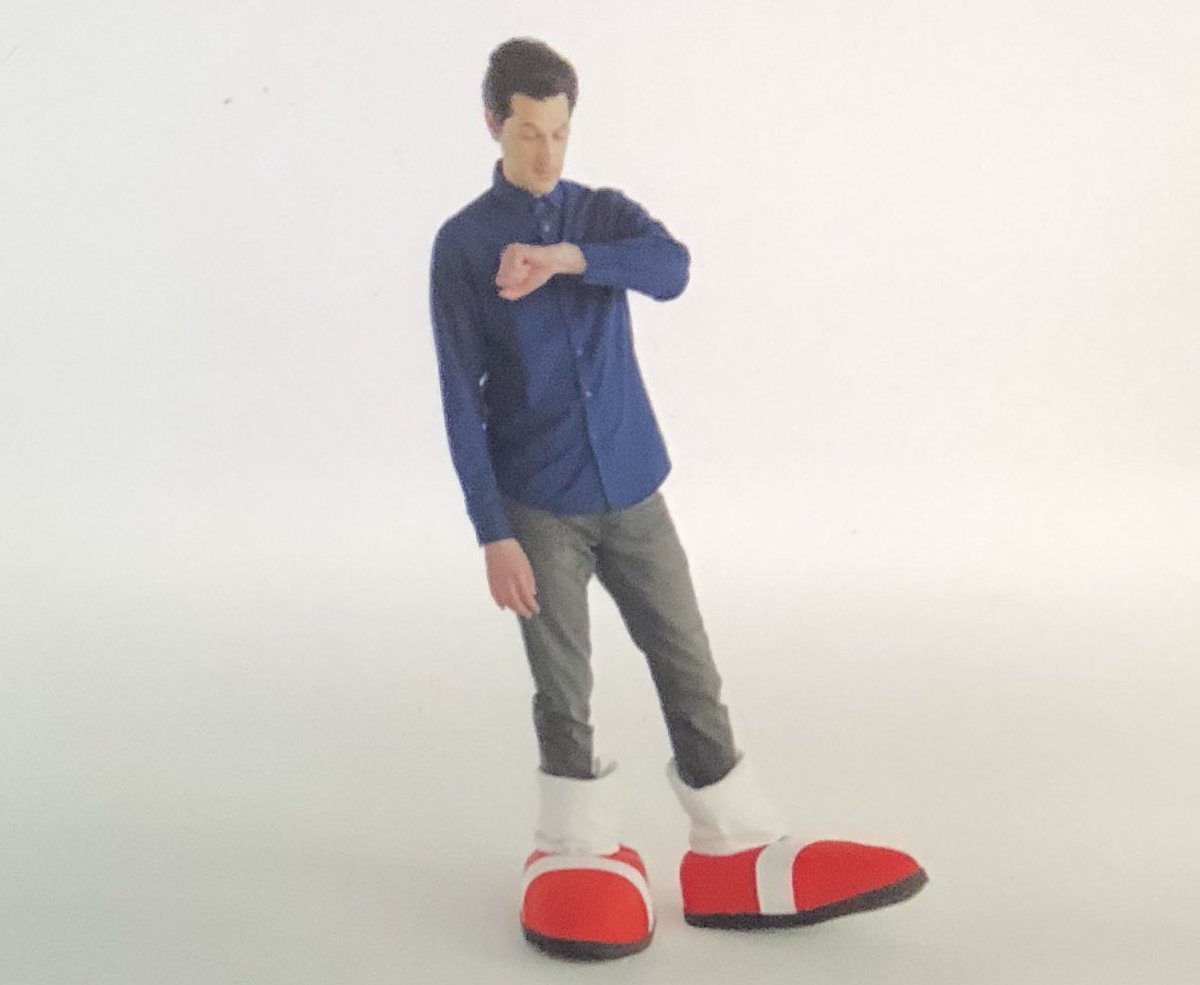rejectedjokes's tweet image. Met the legend @RYANtheDRUMMOND at my Orlando show and he couldn’t have been nicer. What a wonderful human. I have now met three of the other voices of @sonic_hedgehog. Only a few more to go before I’ve met ‘em all!