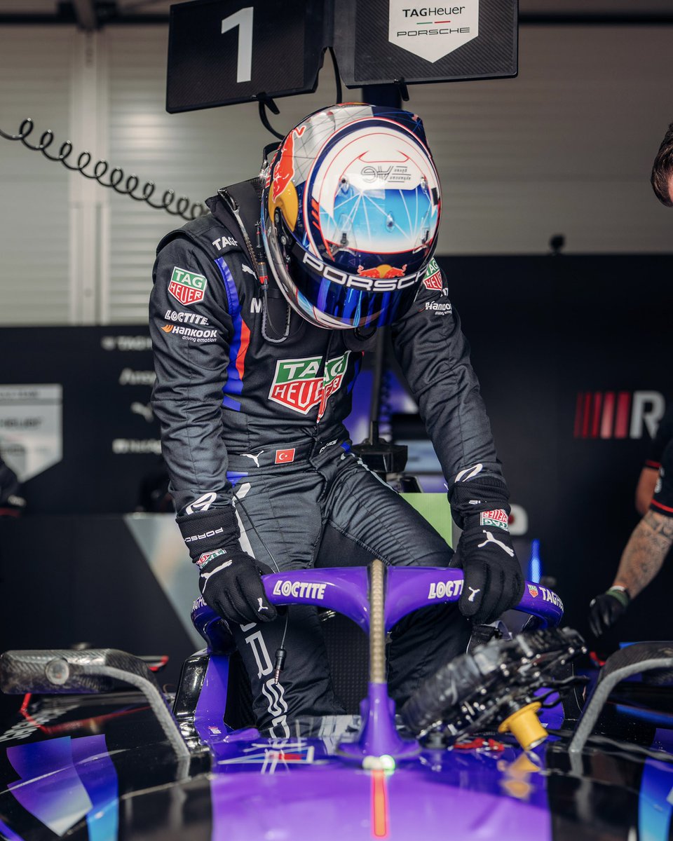 Porsche 99X Electric ⚡️ aracını ilk kez sürmek, elektrik gücüne ve açık tekerlekli bir araca uyum sağlamak etkileyici bir deneyimdi. 87 tur attığım testi ikinci sırada tamamladım #Porsche99X #FormulaE