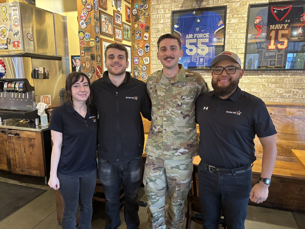 We are looking for Great People to Join Our Leadership Team: General Managers, Managers, Catering Manager, Community Ambassador, and more. 

If you are hardworking, reliable, and interested in joining Our Team, please visit mission-bbq.com/join-our-team to fill out an application!