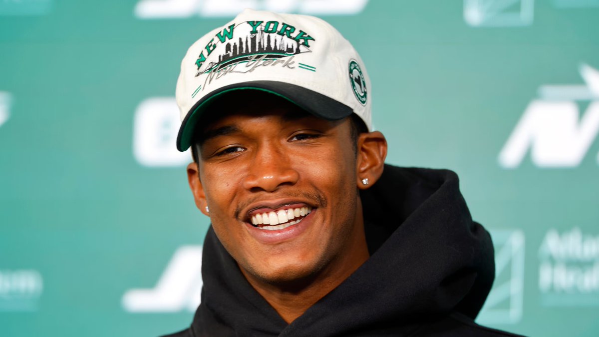 π
πππ πππΏππΌπ« (@nyjets_media) on Twitter photo <a href="/GarrettWilson_V/">Garrett Wilson</a> Cannot put into words what this means to us Jets fans.
You are the MAN Garrett
LET'S GOOO & CONGRATS ON THE BAG π°
JET FOR LIFE π <a href="/GarrettWilson_V/">Garrett Wilson</a> Cannot put into words what this means to us Jets fans.
You are the MAN Garrett
LET'S GOOO & CONGRATS ON THE BAG π°
JET FOR LIFE π