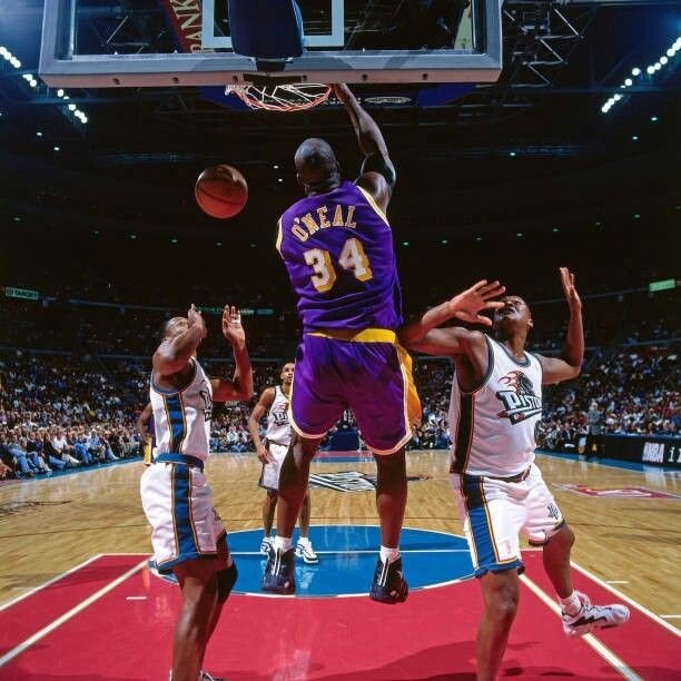 royal84983's tweet image. If Shaq went 30/12/4 throughout the season then went 16/7/6 in the finals then you can convince me he wasn't the best player on 3 straight championships, the man smoked the regular season, playoffs, finals. Just like LeBron fans Kobe fans will blame the opponent. Shaq was great .