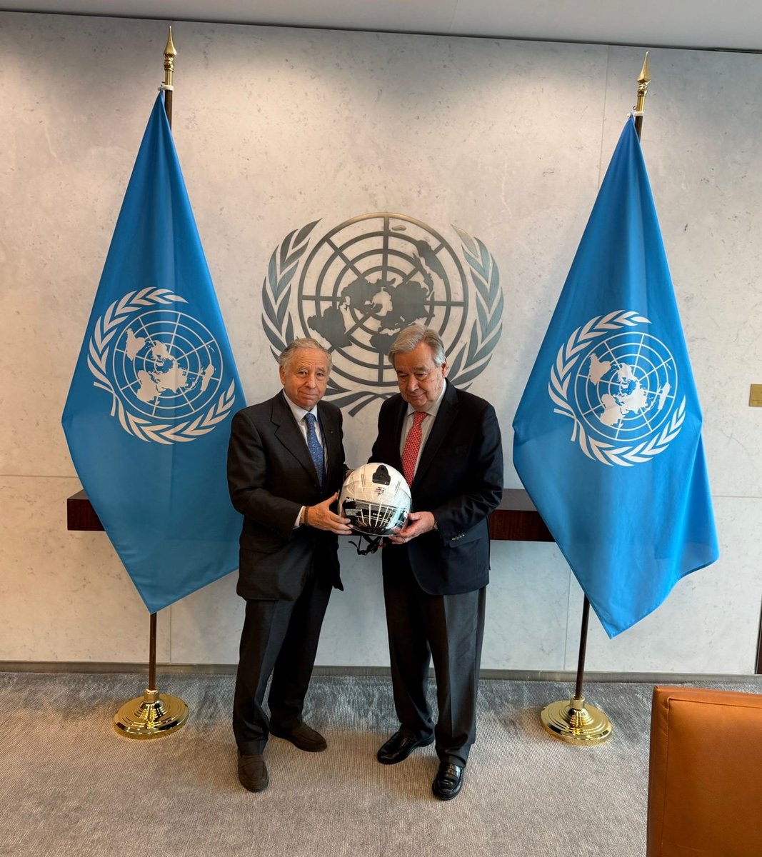JeanTodt's tweet image. Met with @UN Secretary-General @antonioguterres to reaffirm our shared call for urgent action to halve road deaths & injuries by 2030. 🚦🇺🇳
Road crashes take 1.2M lives & leave 50M with life-altering injuries each year—yet many are preventable. 🚧
#RoadSafety #VisionZero #SDG3.6