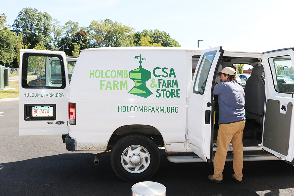 Stop by our weekly free fresh produce distribution, offered in partnership with Holcomb Farm! Available every Wednesday from 1:00–4:00 PM at all five of our community health centers. Learn more at: wheelerhealth.online/FF26