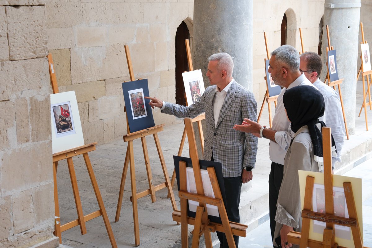 📍Hatuniye Medresesi

Valimiz Sayın Mehmet Fatih Çiçekli ve eşi Esengül Korkmaz Çiçekli Hanımefendi , Karamanoğlu Mehmetbey Üniversitesi Rektörü Prof. Dr. Mehmet Gavgalı ile birlikte, Karamanoğlu Mehmetbey Üniversitesi Sanat, Tasarım ve Mimarlık Fakültesi Dekanı Prof. Dr. Mustafa
