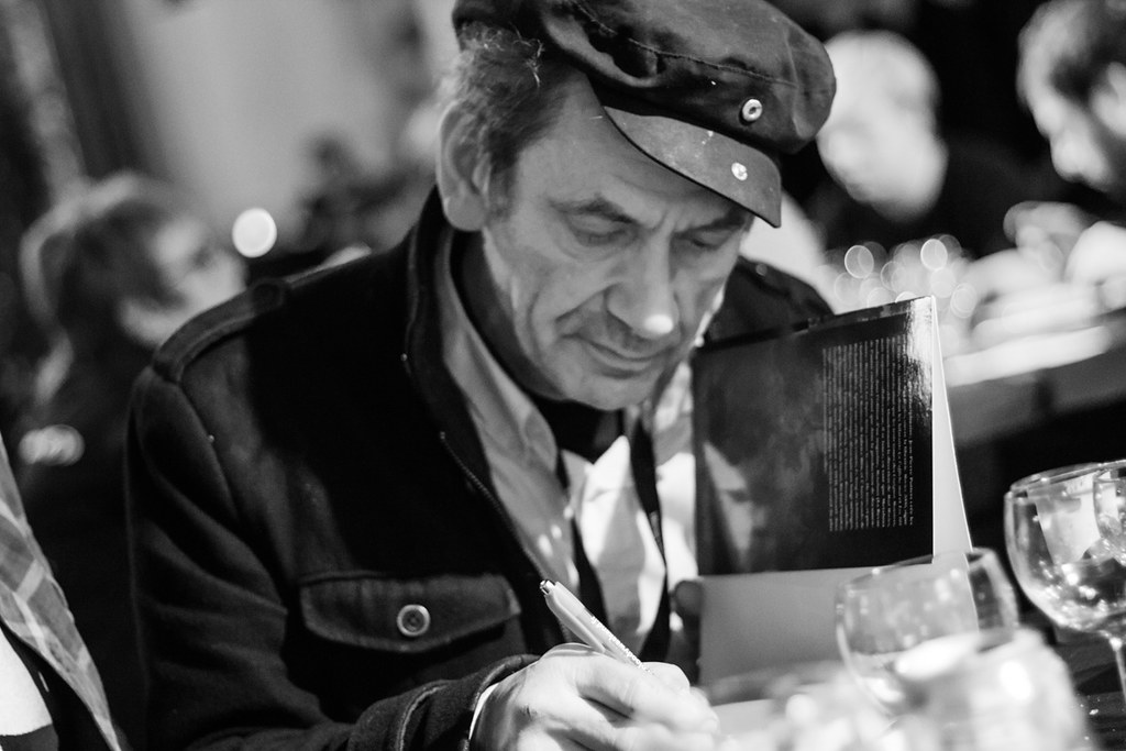 Jean-Pierre Putters (1946 - 2025)
 
À vrai dire, j’estime n’avoir pas vraiment "connu" Jean-Pierre. À mon arrivée à Mad Movies, en 1998, il m’a bien sûr cordialement accueilli, m’a appris 2-3 trucs sur la gestion de Movies 2000...
1/6