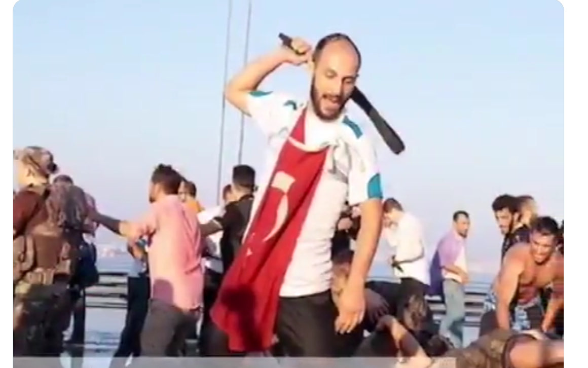 Şehitleri anıyoruz, katillere de koruma kalkanı veriyoruz