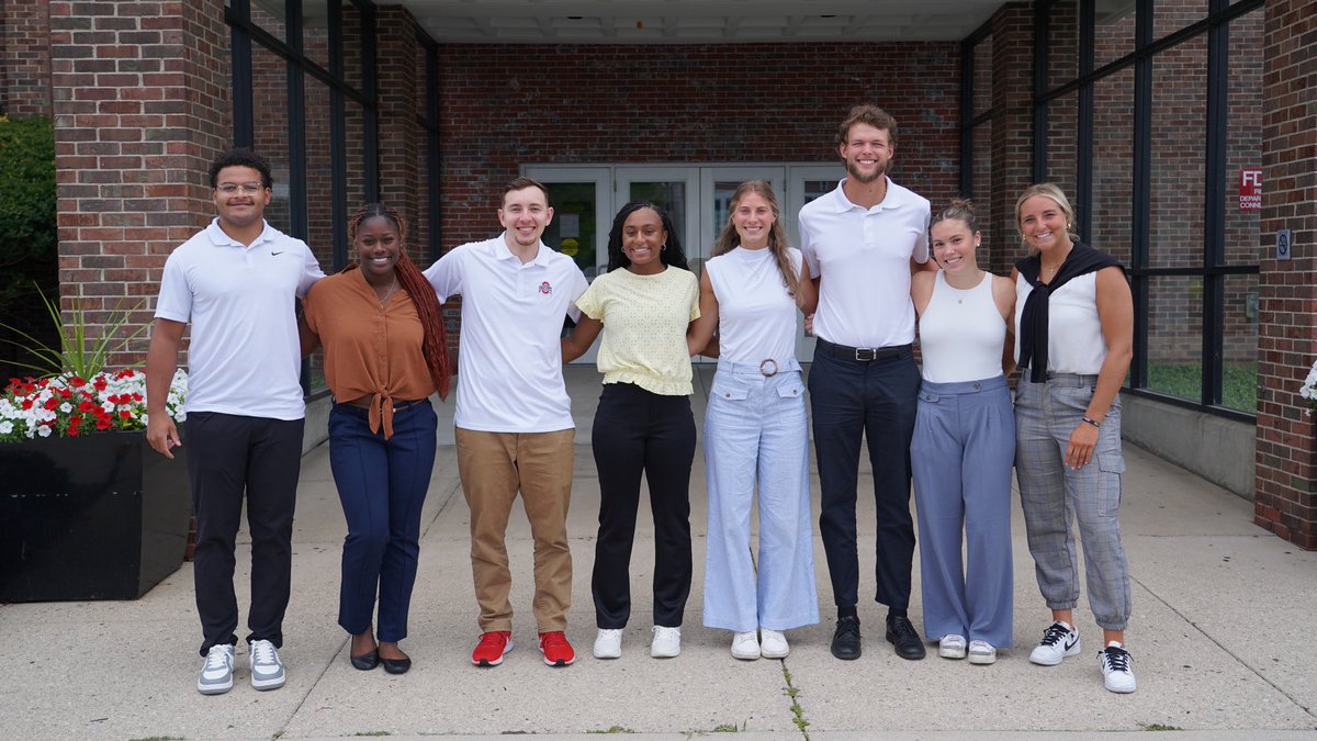 EDSLInstitute's tweet image. It’s official! 8️⃣ former student-athlete’s have joined the Ohio State Athletics staff as part of the NextGen program‼️😍
We are so excited to spend the next 2️⃣ years with this group ❤️
