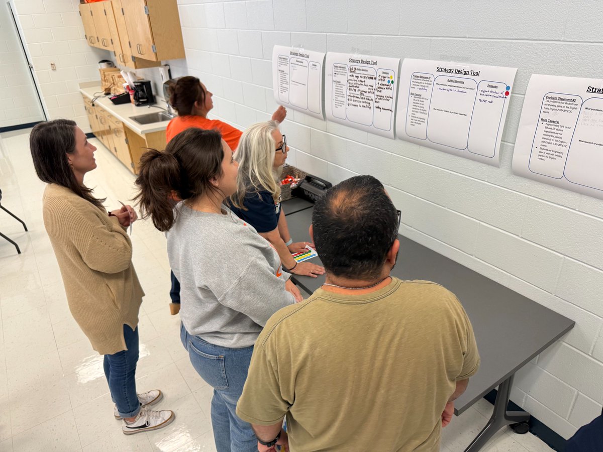 NISDBrandeis's tweet image. Love seeing our great leaders come together to do some great work for our Students! @NISD #LeadershipInstitute2025 #RepTheB #BTheBrand @danaperry73 @tweissler1