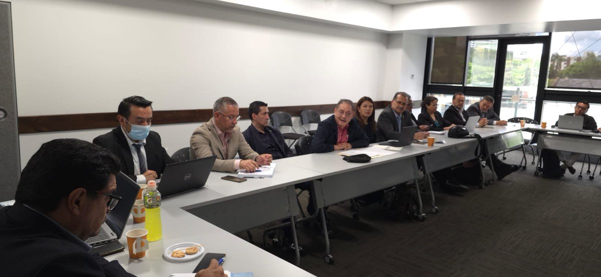@CCIE se reune con <a href="/SATGT/">SAT Guatemala</a> para dar seguimiento a #RECAUCA El trabajo conjunto y coordinado nos permite construir la región en la que todos queremos vivir <a href="/FEDEPRICAP_CA/">FEDEPRICAP</a> <a href="/fecamco/">FECAMCO</a> <a href="/Fecaica_/">FECAICA</a> <a href="/fecatrans0214/">Fecatrans</a> <a href="/Fecagro/">Fecagro</a> <a href="/fedecarga/">@FEDECARGA</a> #CONACAAAC <a href="/ccithn/">CCIT</a> <a href="/CCITPresidencia/">Daniel Antonio Fortin</a> <a href="/InfoCatransca/">CATRANSCA</a>