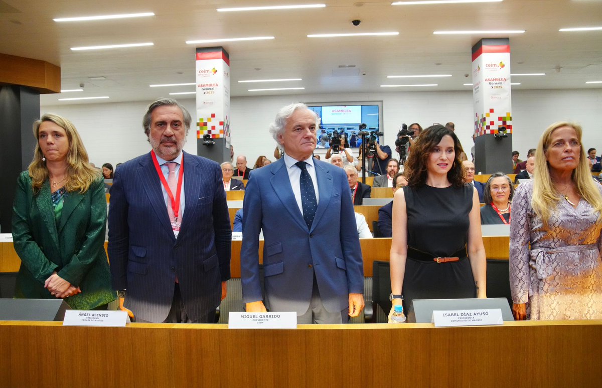 CEPYME (@cepyme_) on Twitter photo La presidenta de CEPYME, <a href="/angela_demiguel/">Angela de Miguel</a> ha acompañado hoy a <a href="/mgarridocierva/">Miguel Garrido</a> y a los empresarios madrileños en la clausura de la Asamblea General de <a href="/_CEIM_/">𝗖𝗘𝗜𝗠</a> en la que ha intervenido la presidenta de <a href="/ComunidadMadrid/">Comunidad de Madrid</a>, <a href="/IdiazAyuso/">Isabel Díaz Ayuso</a> La presidenta de CEPYME, <a href="/angela_demiguel/">Angela de Miguel</a> ha acompañado hoy a <a href="/mgarridocierva/">Miguel Garrido</a> y a los empresarios madrileños en la clausura de la Asamblea General de <a href="/_CEIM_/">𝗖𝗘𝗜𝗠</a> en la que ha intervenido la presidenta de <a href="/ComunidadMadrid/">Comunidad de Madrid</a>, <a href="/IdiazAyuso/">Isabel Díaz Ayuso</a>