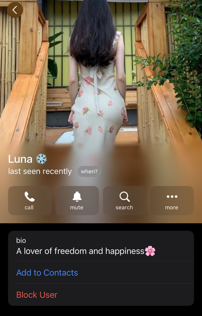iAnonymous3000's tweet image. SCAM ALERT
If you get a random text from some attractive girl you’ve never met - it’s a scam. Period.
Look at the signs:
- She’s not in your contacts, but somehow has your number or username.
- The account was just created this month.
- She sends professional-looking photos and…