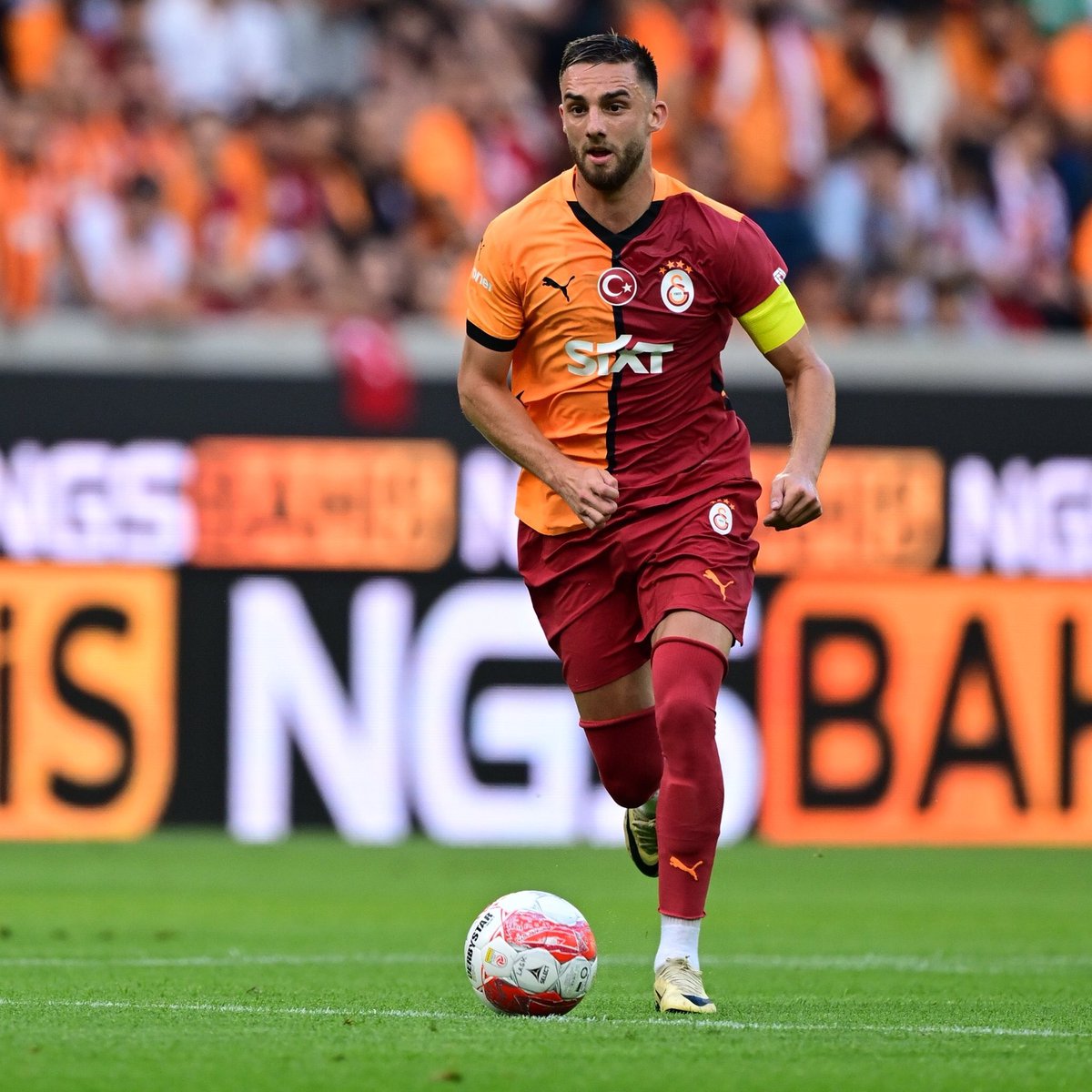 Samsunspor en son olarak Galatasaray forması giyen orta saha oyuncusu Berkan Kutlu ile ilgileniyor. Oyuncuya süper ligin yeni ekibi Kocaelispor ‘ da talip. İlerleyen günlerde netlik kazanacaktır.  ( <a href="/yakupcinar/">Yakup Çınar</a> )

#SAMSUNSPOR