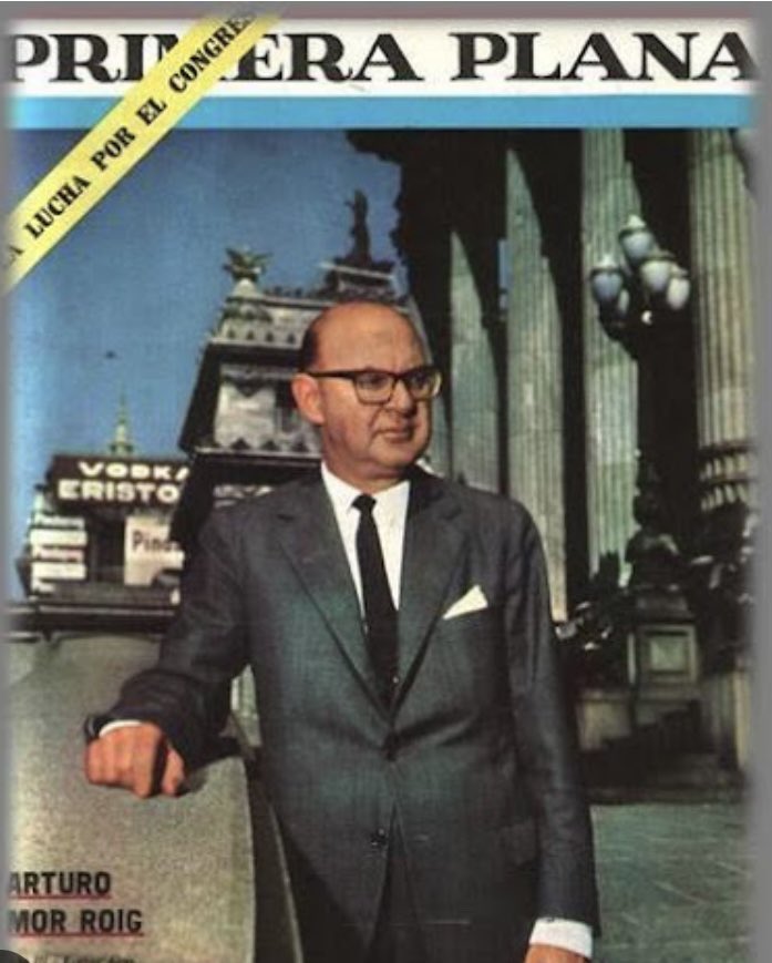 Un día como hoy, 15 de julio de 1974, fue cobardemente asesinado Arturo Mor Roig, producto de la Argentina violenta y desquiciada de esos años .Fue un luchador de los principios éticos y  republicanos … además de ser con orgullo , mi abuelo.