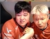 RulestuckSs's tweet photo. @HLTVorg @thunderpickco Two generations of TYLOO Awper are with TYLOO heart to heart😭 https://t.co/X6ifzYx9yf