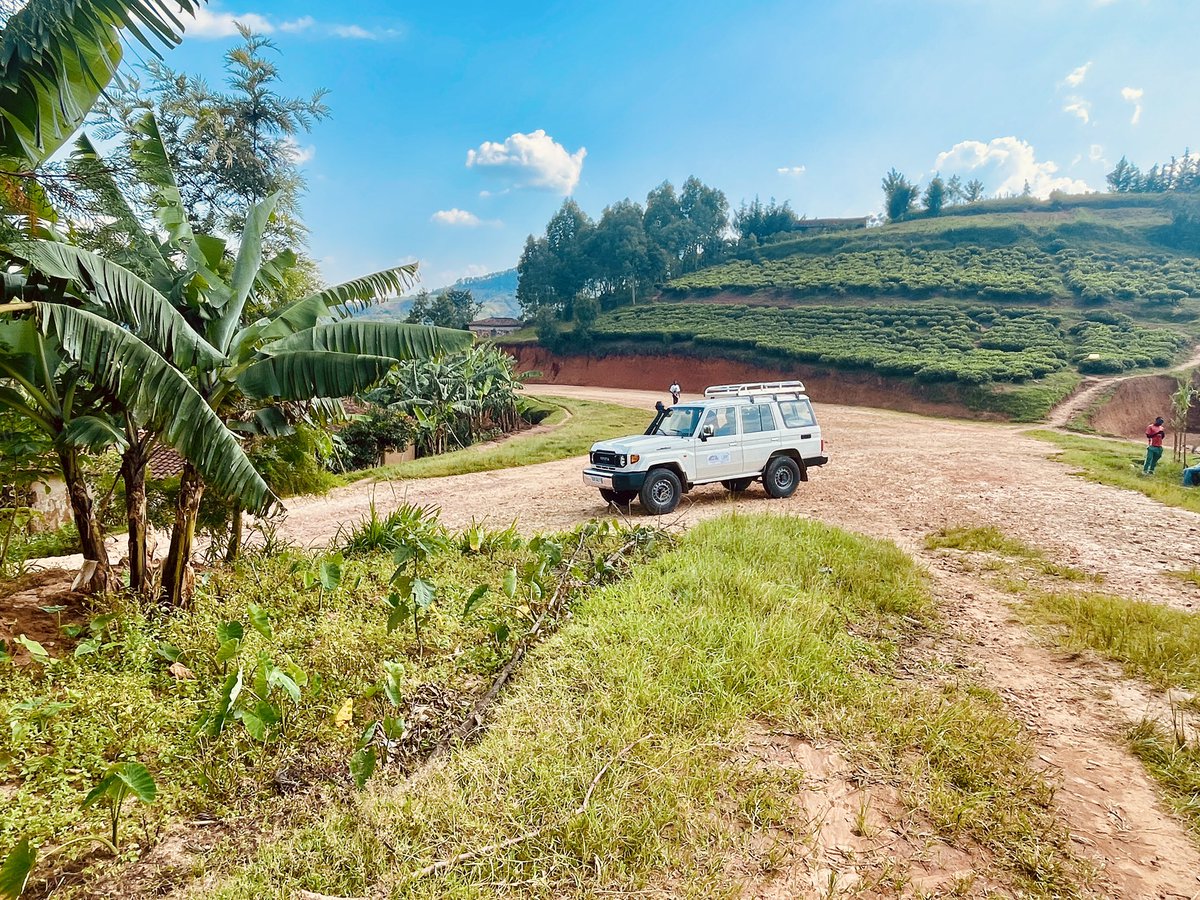 BienfaitRwanda's tweet photo. For the Bienfait Team there is no mountain too high or no road too far. We are walking, hiking, climbing to reach out to our patients with disability in the rural area of Karongi to leave no one behind #health #sdgs @BienfaitRwanda @1000huegel https://t.co/4aFcd4ePhi