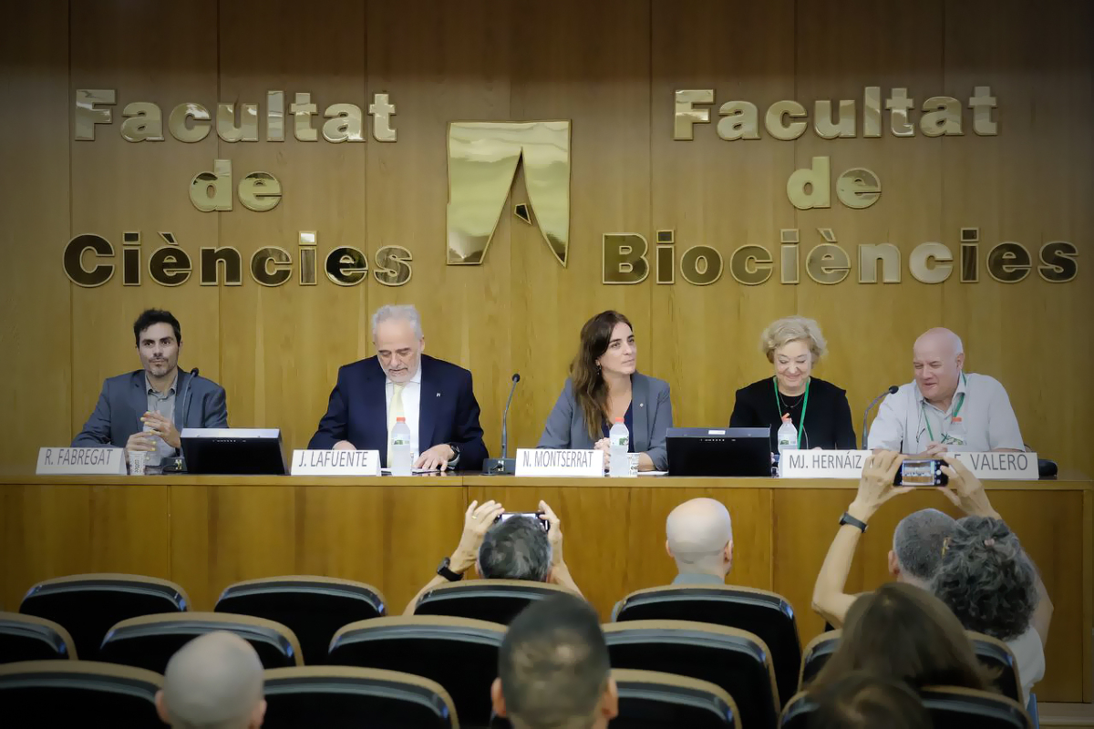 recercauniscat's tweet image. 📌XIX Congrés de la Societat Espanyola de Biotecnologia
🔬La consellera Núria Montserrat inaugura el congrés Biotec 2025 a la Facultat de Biociències de la @UABBarcelona
Una trobada clau per impulsar la recerca en el camp de les biociències 🌍