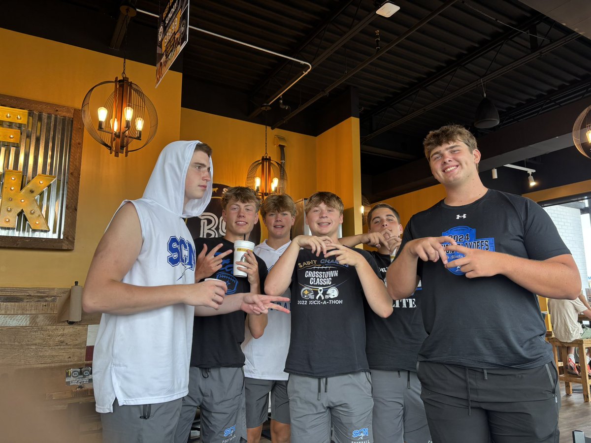 CooperKowalczyk's tweet image. Beef boys at beef shack! @SCNFBOFFICIAL