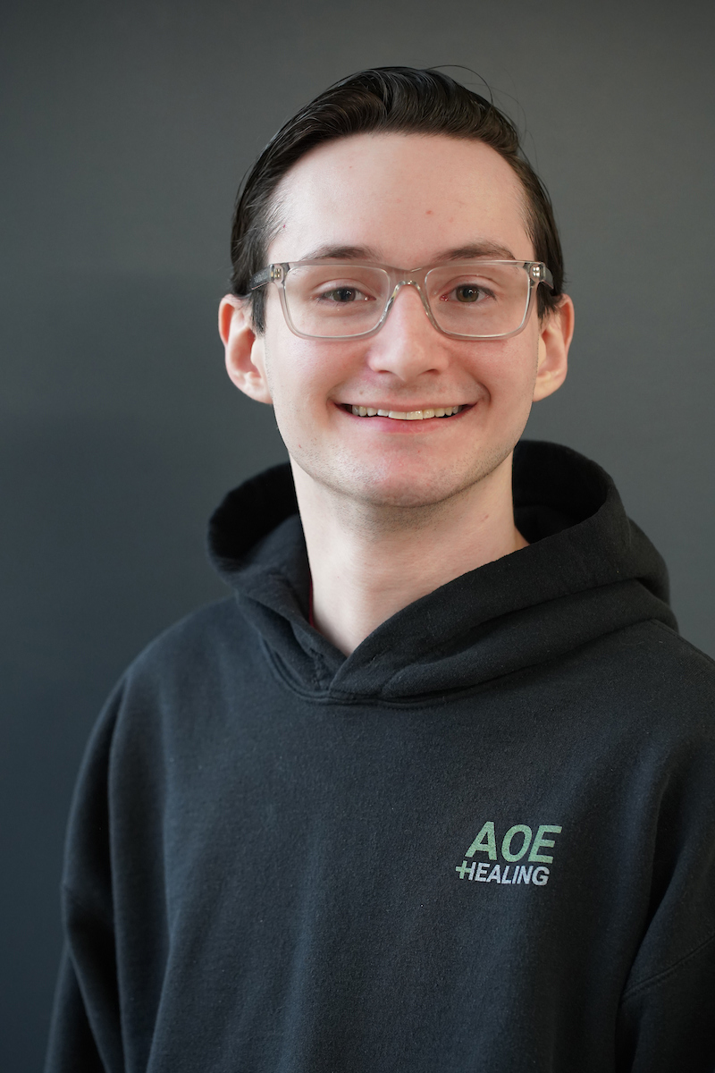 CenturyCollege's tweet image. Meet Ethan Rick, #CenturyCollege alum!
Fueled by curiosity & a passion for helping others, he’s earned his A.S. in Chemistry—and earned his @CRLApd certification! 🎓
👏 Let’s hear it for Ethan!
🔗 century.edu/live/news/1071…
#StudentSpotlight #FutureScientist #ProudToBeCentury