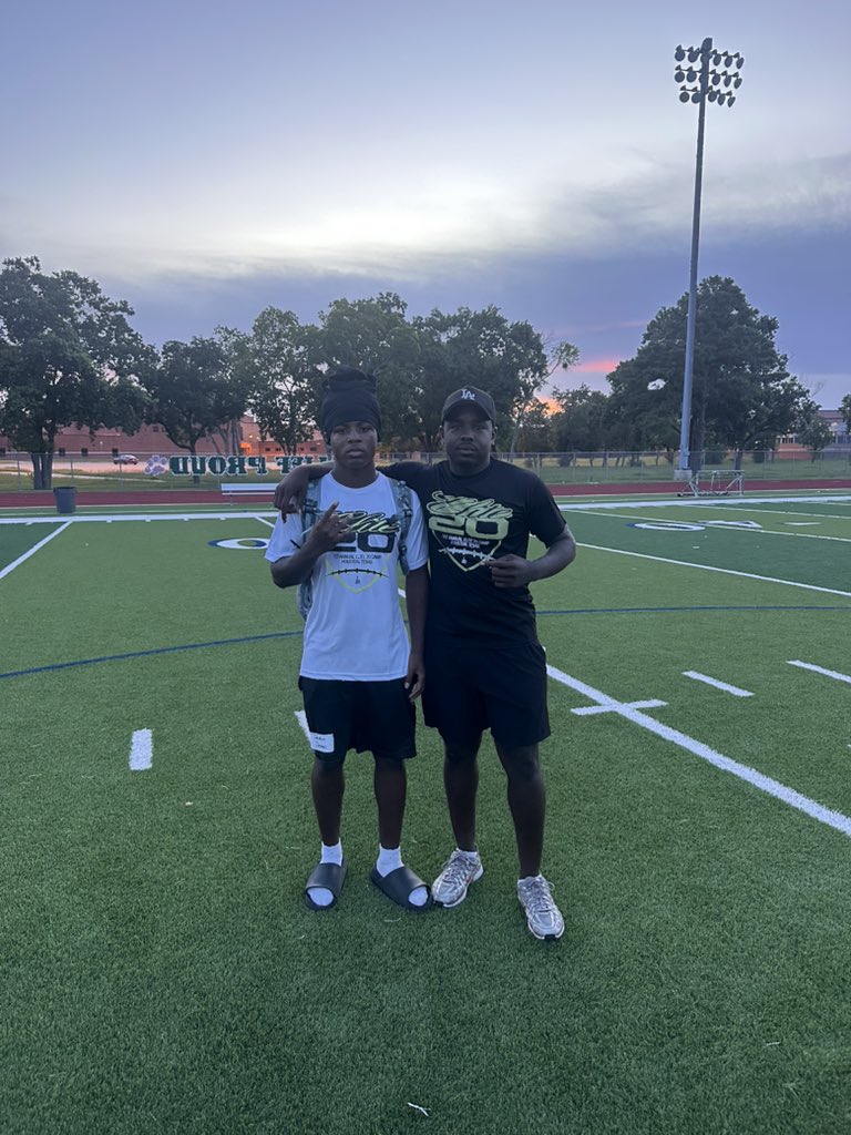 jaidun “JT” james 2027 (@sosjaidun) on Twitter photo Thank you <a href="/JnewSports/">JnewSports</a> for allowing me to attend the first annual elite 20 camp. Preciate the work! AGTG 🙏
<a href="/CoachAro44/">Mike Arogbonlo</a> <a href="/Coach_CBrown3/">Coach Charles (Trey) Brown III</a> <a href="/MCRamFootball/">MAYDE CREEK RAMS</a> Thank you <a href="/JnewSports/">JnewSports</a> for allowing me to attend the first annual elite 20 camp. Preciate the work! AGTG 🙏
<a href="/CoachAro44/">Mike Arogbonlo</a> <a href="/Coach_CBrown3/">Coach Charles (Trey) Brown III</a> <a href="/MCRamFootball/">MAYDE CREEK RAMS</a>