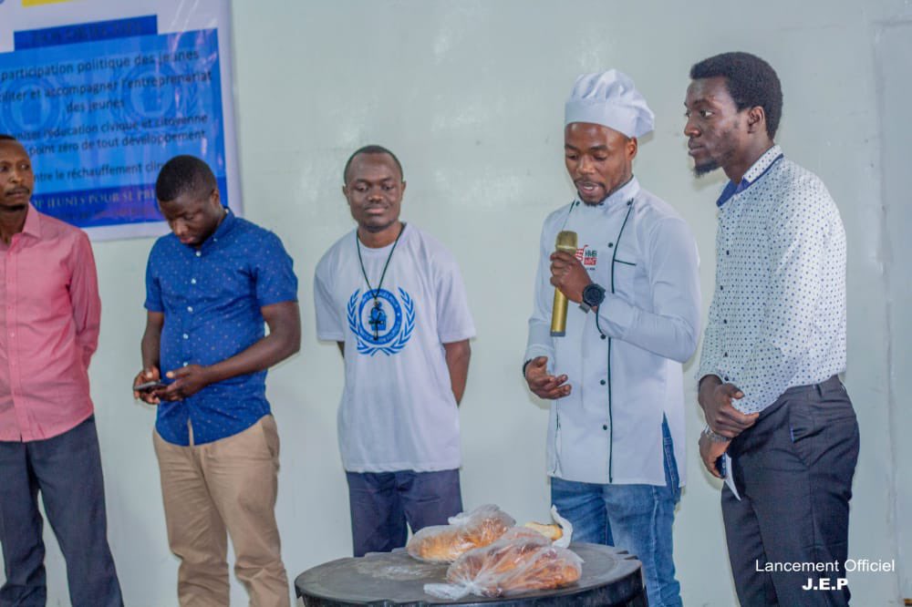 ZEM (@zem_lavenir) on Twitter photo Les meilleurs pains, c’est nous 😋👌<a href="/CharlesPILIPIL8/">Charles PILIPILI NDOOLE Jr</a> tu te rappelles de ce lancement ? Les meilleurs pains, c’est nous 😋👌<a href="/CharlesPILIPIL8/">Charles PILIPILI NDOOLE Jr</a> tu te rappelles de ce lancement ?