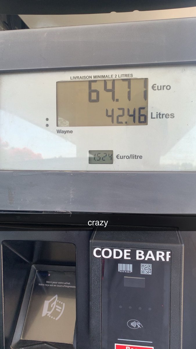 Elies13700's tweet image. Dites le modèle de votre véhicule et le prix du plein que vous mettez histoire qu’on rigole un peu, je commence :
Clio 4 - 75€ le plein (55L)