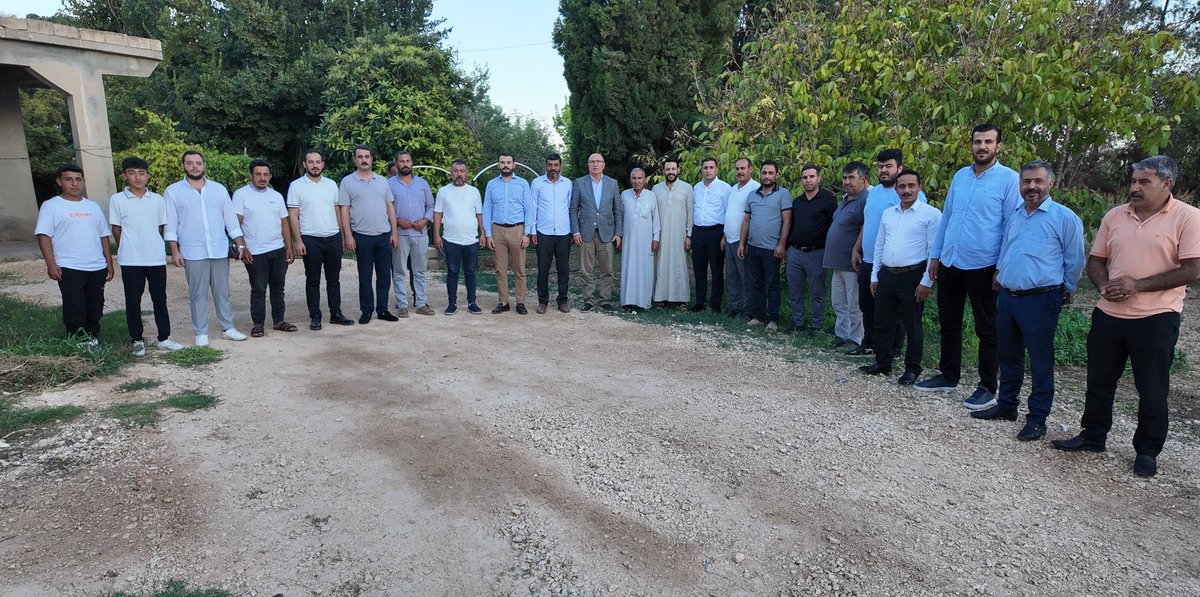 Milletvekilimiz ve PM Üyemiz Sayın Mahmut Tanal, İl Başkanımız Sayın Ferhat Karadağ, Haliliye İlçe Başkanımız Sayın Mehmet Can Kılıç ve Karaköprü İlçe Başkanımız Sayın Rıdvan Çoban ile birlikte Haliliye ilçemizde hemşehrilerimizle bir araya geldik. Vatandaşlarımızın talep ve