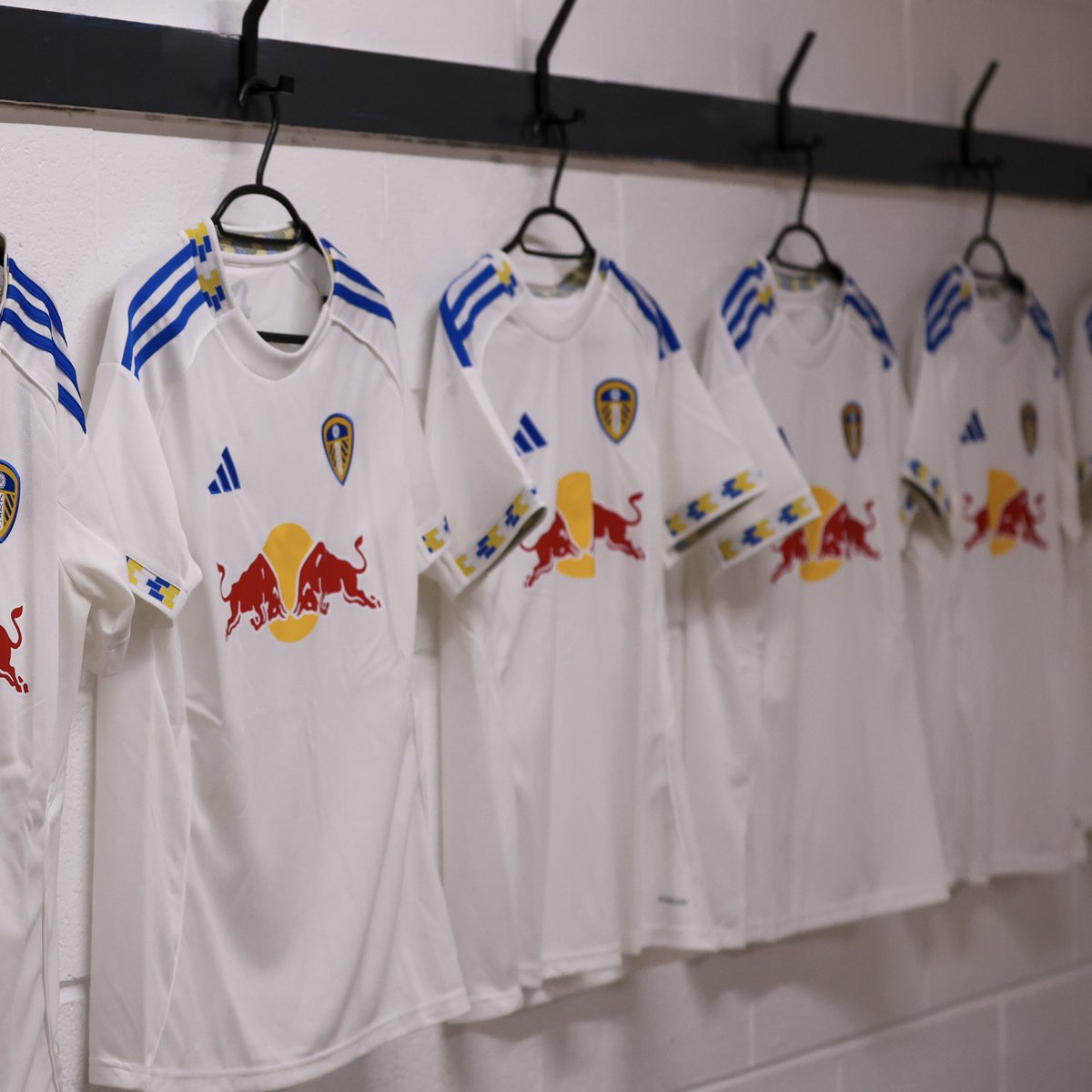 📋 #LUFC 𝗫𝗜:

Simpson (GK), Millard, Legge (C), Trialist A, Darcie Greene, Hughes, Trialist B, Williams, Drew Greene, Gibrill-Keating, Dixon

𝗦𝘂𝗯𝘀: Oates, Elliott, Waldron, Trialist C, White, Sanderson, Graham, Ellis