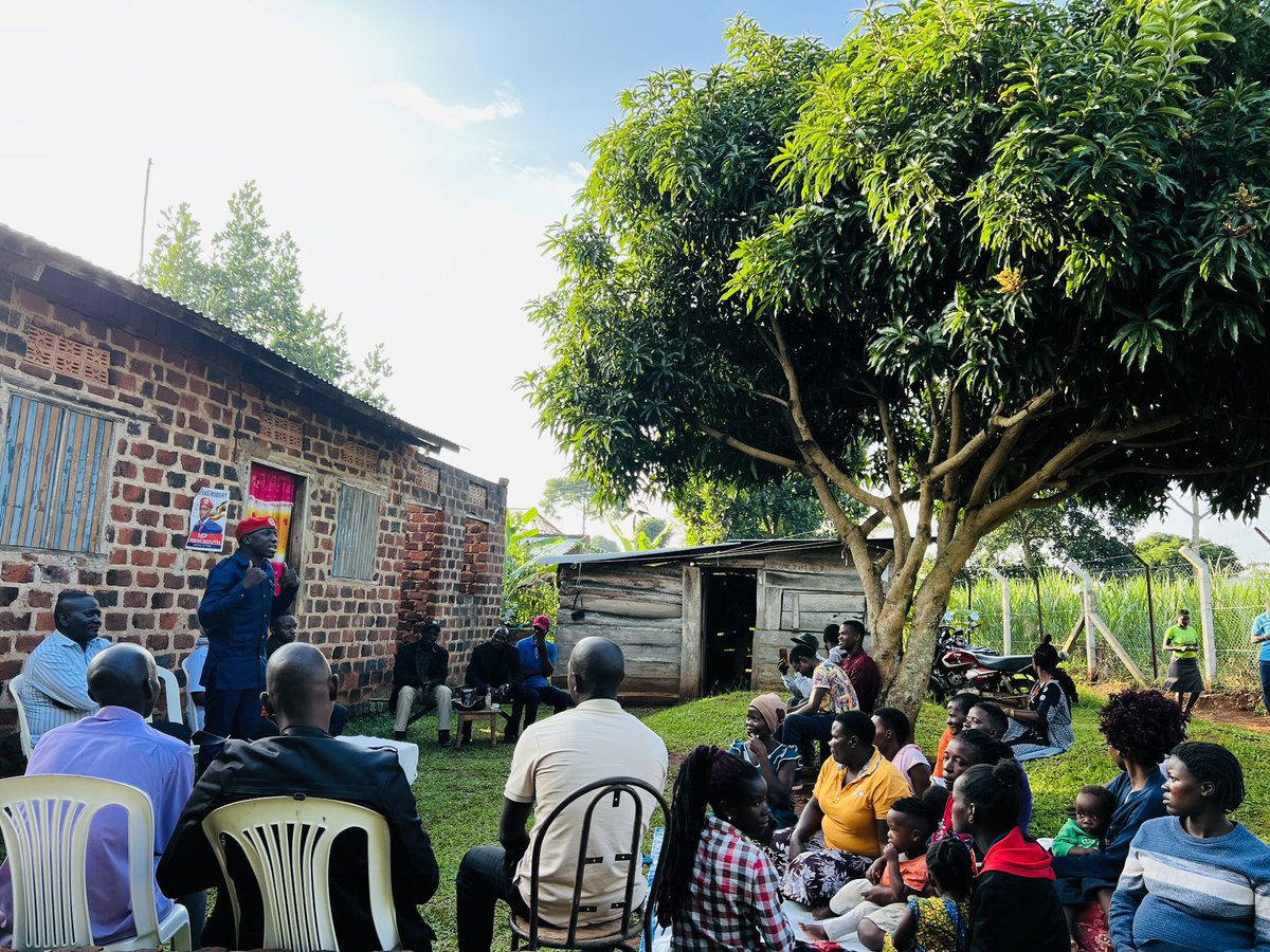 MaserukaRobert's tweet image. Meeting people per village level.
We want to get to all people.
#mukonosouth
