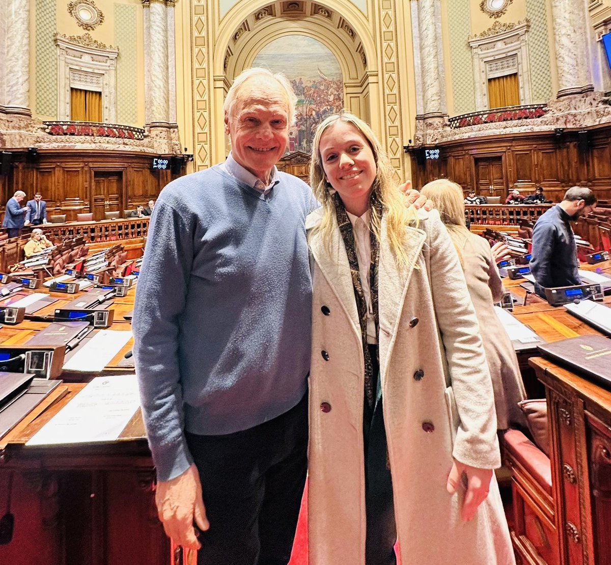laampliafa's tweet photo. Saludamos a nuestra compañera @FlorenciaAstori que se integró hoy a la tarea parlamentaria. Bienvenida Flor! https://t.co/GbQBPHGnEL