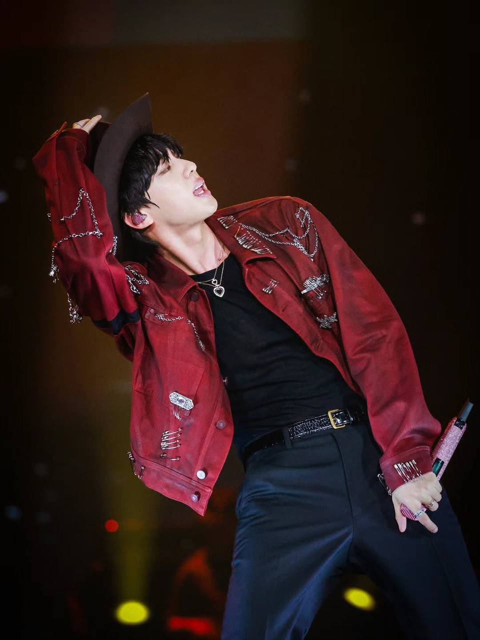 BTS タペストリー19 JIN② US BTS ARMY on X: 
