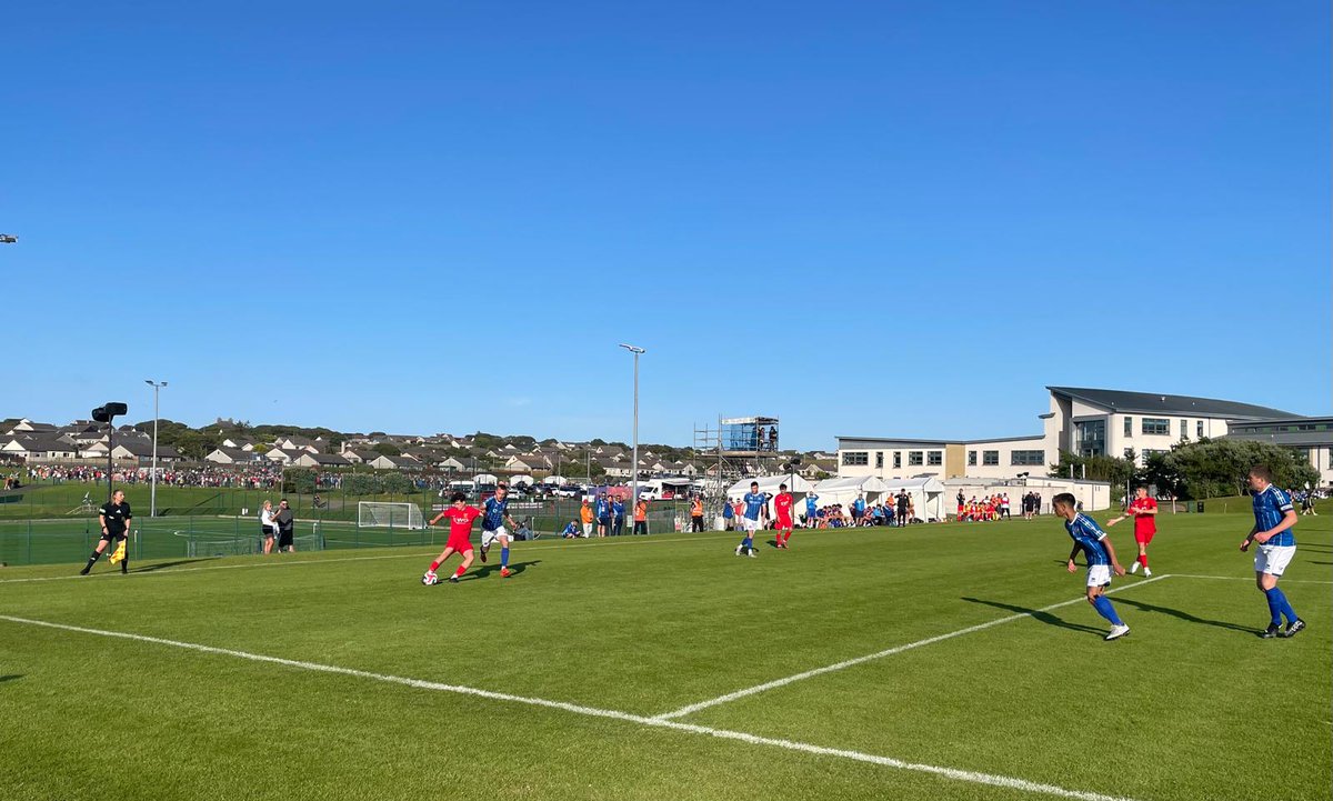 Half time: Jersey 2-1 Shetland 

Brodie and Maher gave us a two goal lead, but Shetland have pulled a goal back and Tobin has been sent off leaving Jersey down to 10 men for the second half! 🇯🇪

Action packed first half! 😅