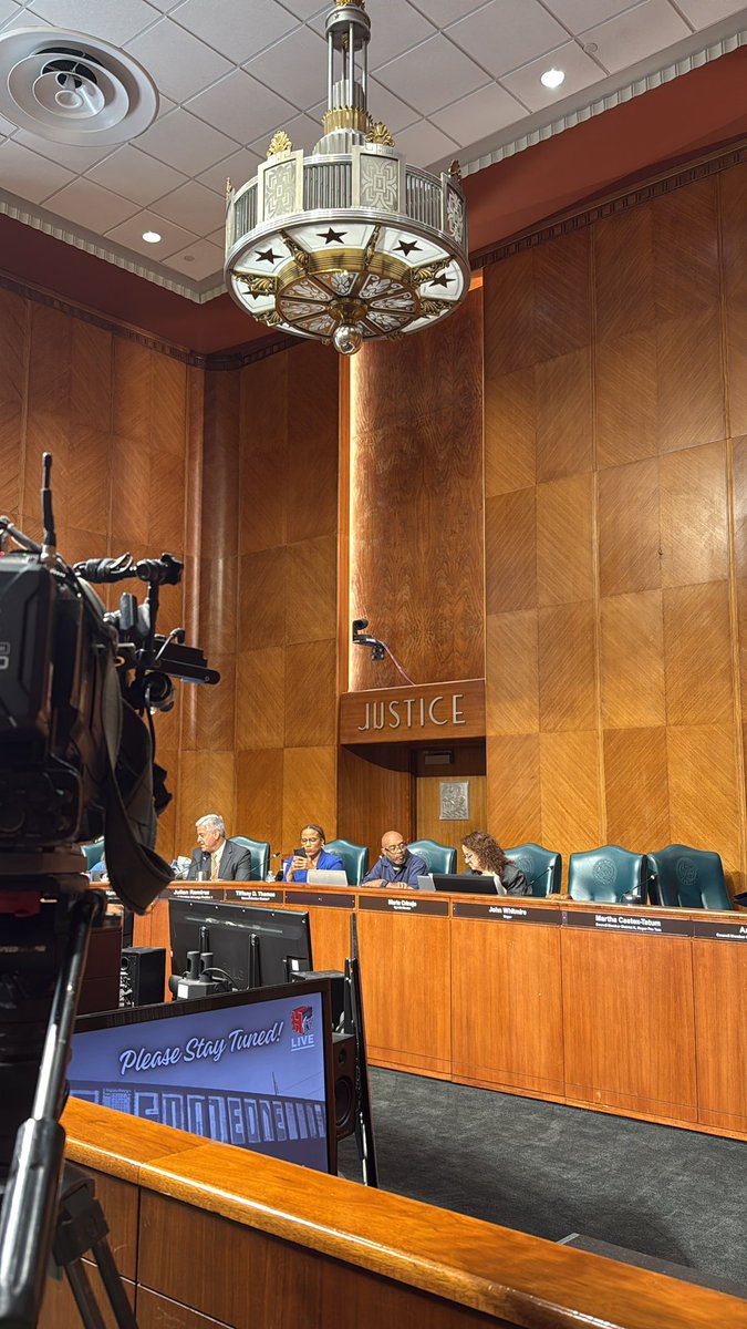 HoustonTX's tweet image. Watch City Council live at 2 pm: houstontx.gov/htv/HTVLIVE.ht…
