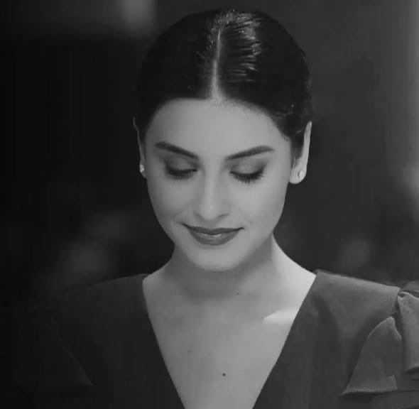 إن الإنسان في حاجة إلى عامين ليتعلم الكلام ،
وإلى ستين عاماً ليتعلم الصمت ….🤍