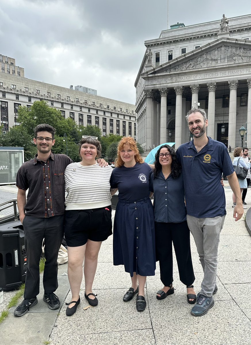 ALAA legal workers deserve to live with dignity and security in this city.

Today, 400 of them are on strike. 1,600 more could join them on Friday if management won't come to the table with a fair offer. I’ll be on the picket line with them until management does what’s right.