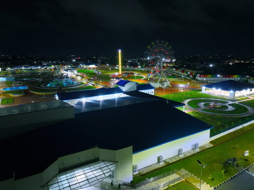 DrLaw_Mefor's tweet image. Solution Fun City at night.

More than aesthetics—it&apos;s urban renewal with purpose.

Soludo’s Anambra is alive.

This is governance with vision.

#SoludoSolution #AnambraOnTheRise #UrbanRenewal #FunctionalLeadership