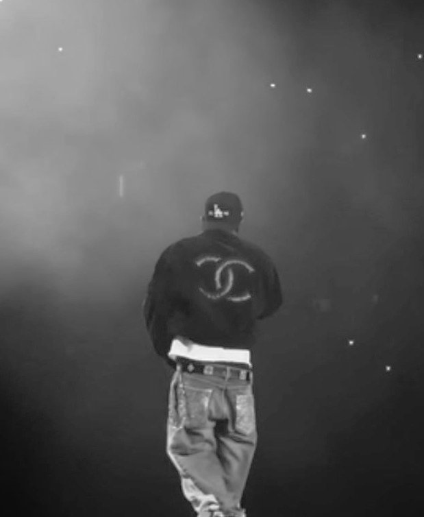 GNXTour's tweet image. KENDRICK LAMAR 

SQUABBLE UP

LIVE IN PARIS