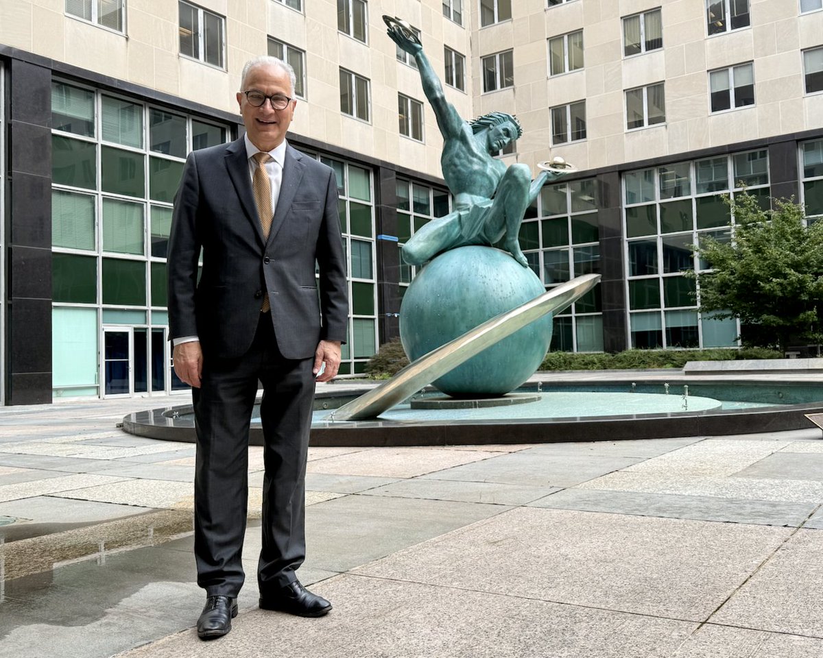 Mark Kennedy (@markkennedyusa) on Twitter photo From diplomacy to deterrence, from AI to alliances—the challenges the U.S. faces are as expansive as the universe this sculpture evokes.
Grateful to connect with <a href="/StateDept/">Department of State</a> colleagues and discuss how we meet this moment with coherence and conviction. <a href="/WahbaInstitute/">Wahba Institute for Strategic Competition</a> From diplomacy to deterrence, from AI to alliances—the challenges the U.S. faces are as expansive as the universe this sculpture evokes.
Grateful to connect with <a href="/StateDept/">Department of State</a> colleagues and discuss how we meet this moment with coherence and conviction. <a href="/WahbaInstitute/">Wahba Institute for Strategic Competition</a>