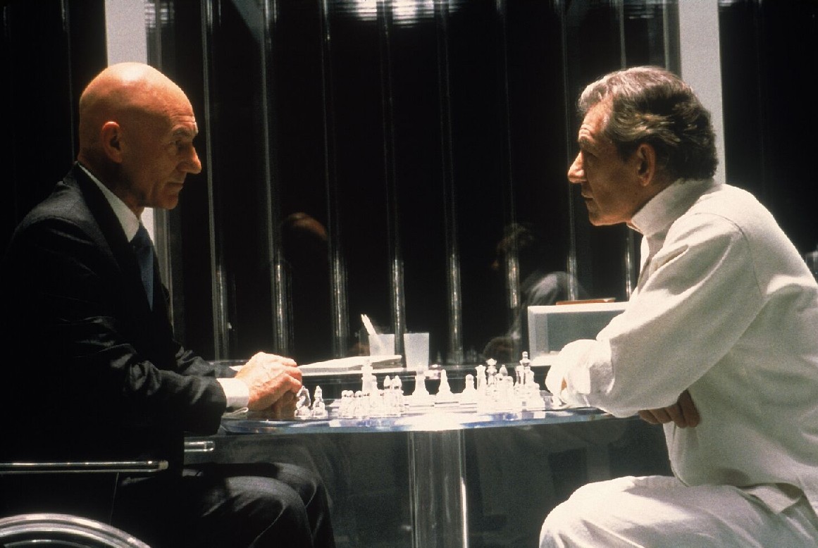 20thcenturyjp's tweet image. 今日は #世界チェスデー♟️
“チェス”と言えば『#XMEN』シリーズ🧬
〈🗣️プロフェッサーX〉と
〈🧲マグニートー〉が指すチェスは
“親友”にして“宿敵”である2人の関係を象徴‼
20thcenturystudios.jp/series/x-men-l…