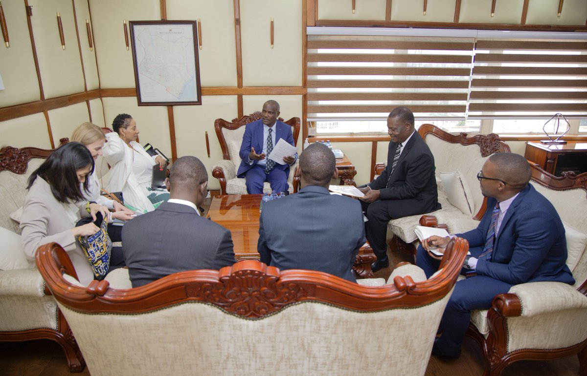 JohnMbadiN's tweet image. Met Green Climate Fund (GCF) Secretariat led by Director Catherine Koffman. We discussed strengthening climate financing partnership with Kenya.
The GCF which works with Climate Finance & Green Economy supports 24 projects in Kenya valued at £412M. Present: CFGE PC @PeterOdhengo
