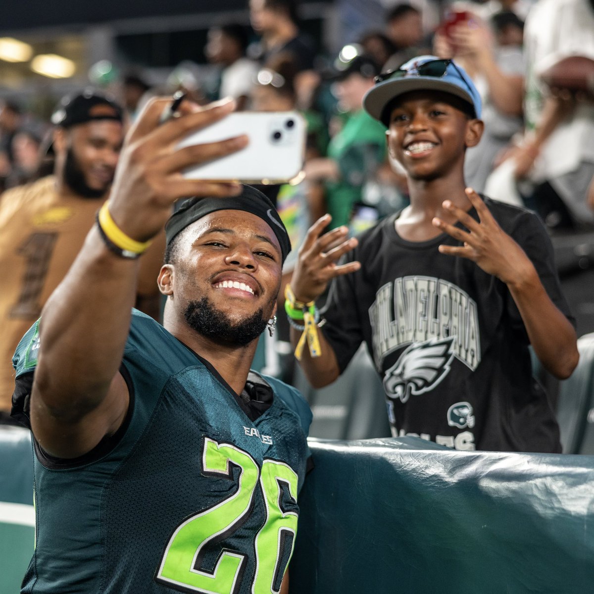 eaglesautism's tweet image. Check out the Super Bowl Champions before the 2025 season at this year’s Public Practice, with all tickets proceeds benefiting our Eagles autism community!🏈
Purchase tickets here: philadelphiaeagles.com/publicpractice