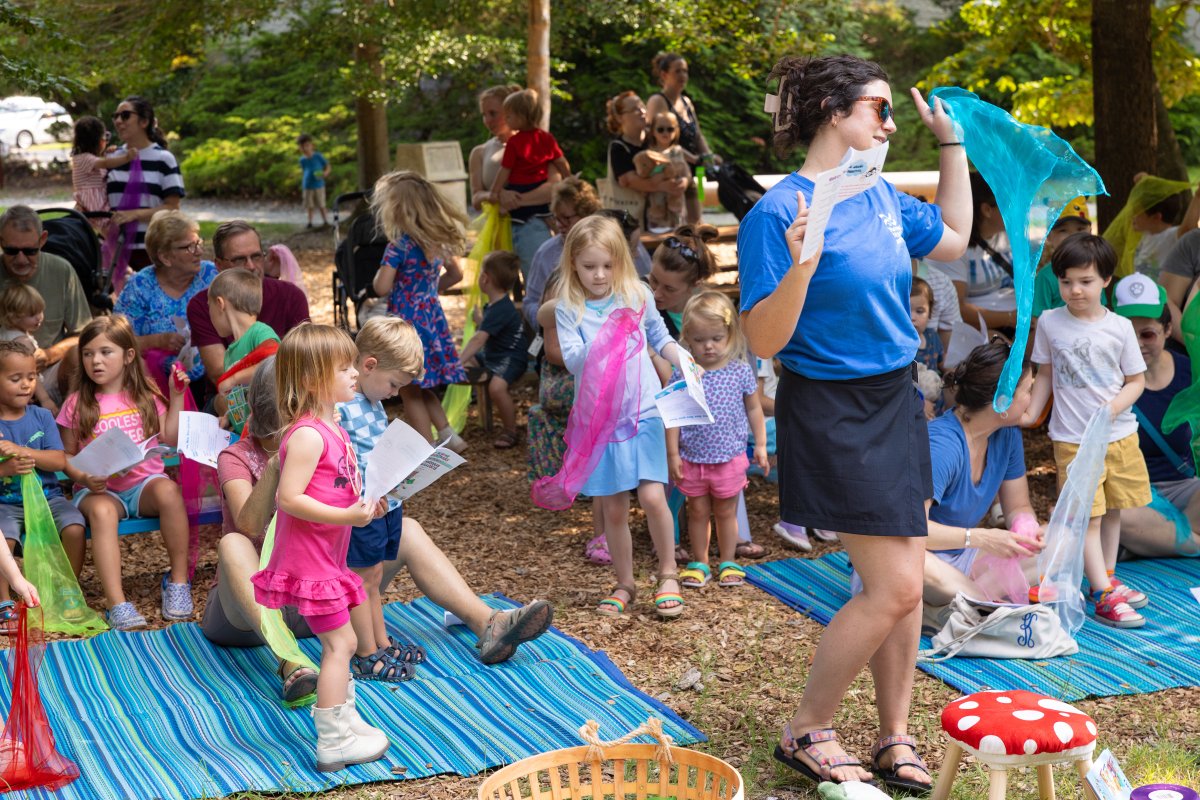 🌞Wonder Wednesdays🌸

Join us every Wednesday morning through August 27 for a storytime followed by activities for our “littlest Mariners” and their families. Wonder Wednesdays is completely FREE!

Registration recommended: marinersmuseum.org/series/wonder-…
