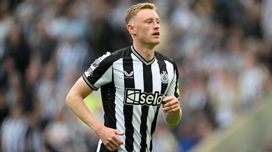 NUFCTalkTV's tweet photo. 🚨 Leeds United have agreed a deal with Newcastle for Sean Longstaff!
💰 Fee exceeds £12m for the long-serving midfielder, who’s spent nearly two decades at his boyhood club.
⚪️ With just one year left on his #NUFC contract, Longstaff is now set for a medical at #LUFC. Source: Keith Downie & David Ornstein

#Longstaff #LeedsUnited #NewcastleUnited #Transfers #NUFC