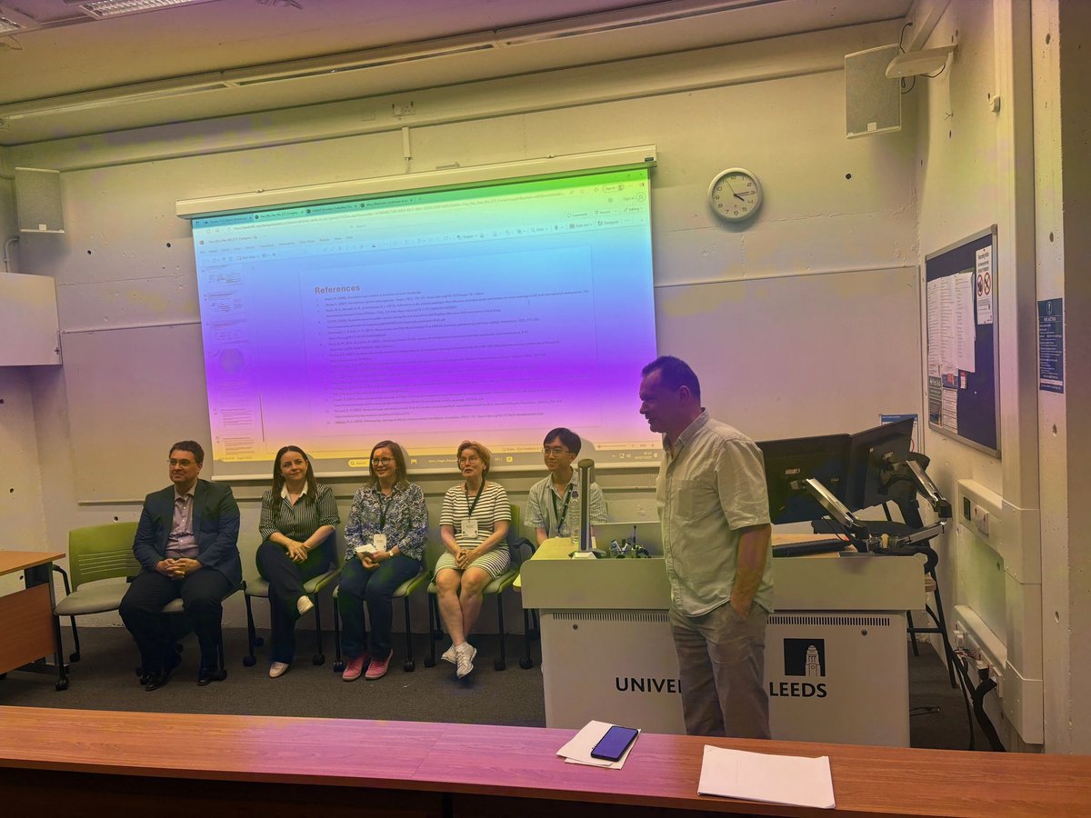 ¡Qué emoción compartirles de la reciente presentación en el Reino Unido! Gabriel González Núñez y Viridiana Zúñiga Pelayo, presentaron en la University of Leeds su trabajo "Translation Policy Evaluation: A Case Study in a Context of a Historically Minoritized Population"