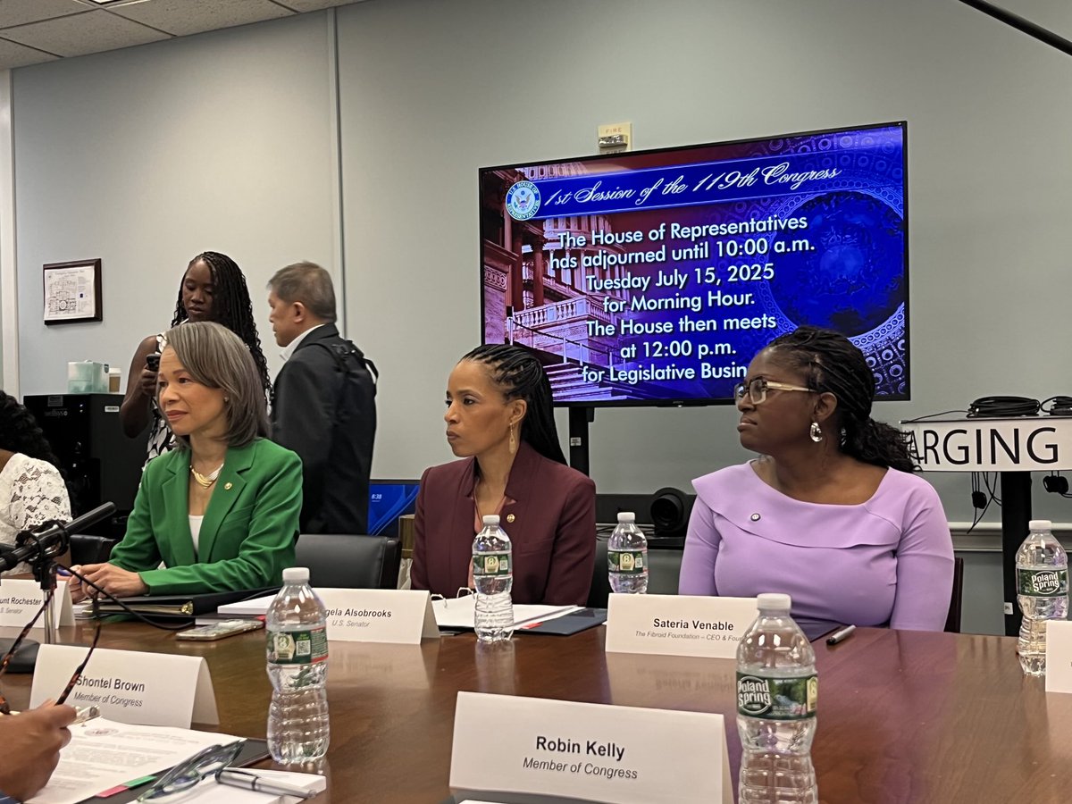 dberrygannett's tweet image. Lupita Nyong’o joined members of the Congressional Black Caucus and advocates to talk about efforts to boost funding for fibroid research. Black women are disproportionately impacted by the health issue. @TheBlackCaucus, @Lupita_Nyongo, @FibroidFoun
