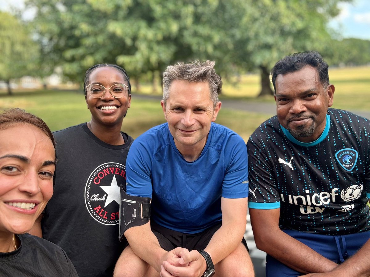 RagoobarRawle's tweet image. The mind & body are inseparable! Got to look after both! I was finally able to join the Ruskin Park Runners todayπββοΈThank you @zara71613976 @Derektracy1 & crew! It was fun! Open to all SLaM staff! Letβs goπββοΈπΆββοΈ
@MaudsleyNHS @MaudsleyDoN
#wellbeingmatters
#staffsupport