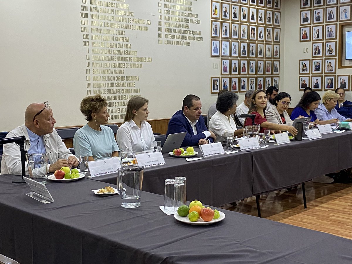 CEPAD (@cepad_ac) on Twitter photo 📢 Sigue en vivo el Foro “El Plan No Está Completo. Espacio entre Propuestas Comunes y Urgentes el PEDG 2024 -2030” donde participa nuestra compañera <a href="/AnnaKarolinaCh/">Anna Karolina Chimiak</a>.
<a href="/ElEspacioComun/">Espacio Comun</a>
youtube.com/live/vynBQkNjs… 📢 Sigue en vivo el Foro “El Plan No Está Completo. Espacio entre Propuestas Comunes y Urgentes el PEDG 2024 -2030” donde participa nuestra compañera <a href="/AnnaKarolinaCh/">Anna Karolina Chimiak</a>.
<a href="/ElEspacioComun/">Espacio Comun</a>
youtube.com/live/vynBQkNjs…