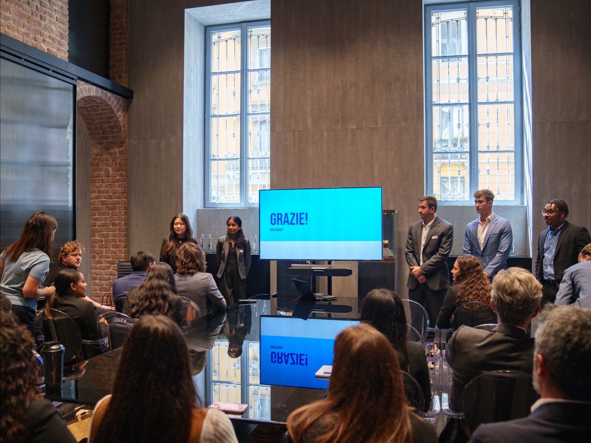 msbgu's tweet image. Our seniors have returned from an incredible journey to Italy, collaborating with DOLCE&GABBANA for their Global Business Experience! 🇮🇹 ✈️
Students presented their research directly to company executives, toured flagship stores, and attended a reception hosted by the CEO.